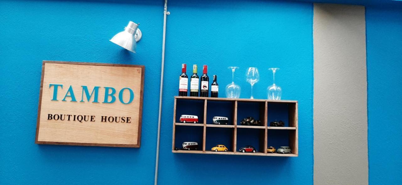 לינה וארוחת בוקר לטיסייה Tambo Boutique House מראה חיצוני תמונה